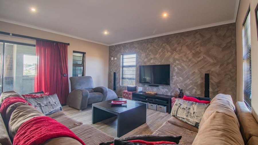 4 Bedroom Property for Sale in Blue Bend Eastern Cape
